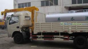 供應東風6.3噸三節(jié)直臂隨車吊 高效物流運輸與清障作業(yè)的得力助手